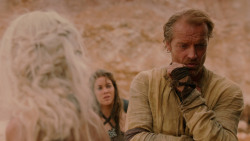 extant_GameOfThrones_2x04-GardenOfBones_1917