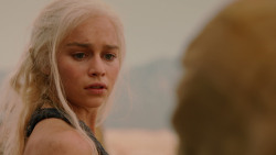 extant_GameOfThrones_2x04-GardenOfBones_1923