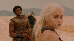 extant_GameOfThrones_2x04-GardenOfBones_1934
