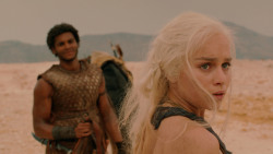extant_GameOfThrones_2x04-GardenOfBones_1937