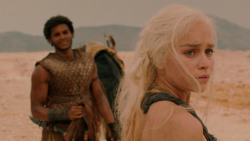 extant_GameOfThrones_2x04-GardenOfBones_1941