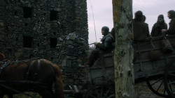 extant_GameOfThrones_2x04-GardenOfBones_1942