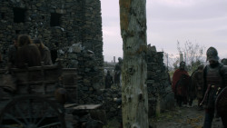 extant_GameOfThrones_2x04-GardenOfBones_1947