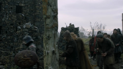 extant_GameOfThrones_2x04-GardenOfBones_1951