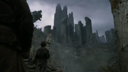 extant_GameOfThrones_2x04-GardenOfBones_1973
