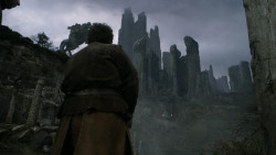 extant_GameOfThrones_2x04-GardenOfBones_1975