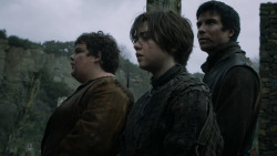 extant_GameOfThrones_2x04-GardenOfBones_1981