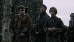 extant_GameOfThrones_2x04-GardenOfBones_1997