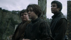 extant_GameOfThrones_2x04-GardenOfBones_2002