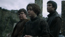 extant_GameOfThrones_2x04-GardenOfBones_2003