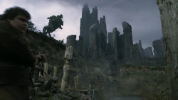 extant_GameOfThrones_2x04-GardenOfBones_2014