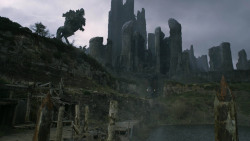 extant_GameOfThrones_2x04-GardenOfBones_2023