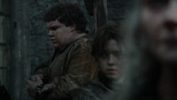 extant_GameOfThrones_2x04-GardenOfBones_2055