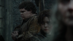 extant_GameOfThrones_2x04-GardenOfBones_2057