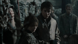 extant_GameOfThrones_2x04-GardenOfBones_2064