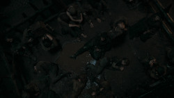 extant_GameOfThrones_2x04-GardenOfBones_2170