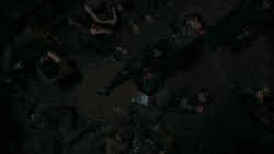 extant_GameOfThrones_2x04-GardenOfBones_2176