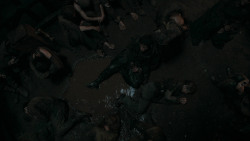 extant_GameOfThrones_2x04-GardenOfBones_2177