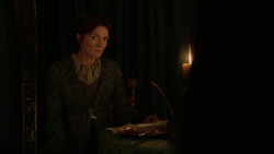 extant_GameOfThrones_2x04-GardenOfBones_2195