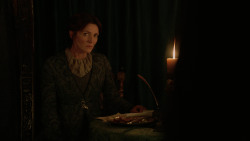 extant_GameOfThrones_2x04-GardenOfBones_2196