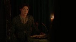extant_GameOfThrones_2x04-GardenOfBones_2199