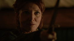 extant_GameOfThrones_2x04-GardenOfBones_2285