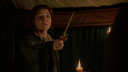 extant_GameOfThrones_2x04-GardenOfBones_2335