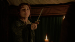 extant_GameOfThrones_2x04-GardenOfBones_2336