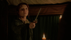 extant_GameOfThrones_2x04-GardenOfBones_2337