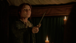 extant_GameOfThrones_2x04-GardenOfBones_2347