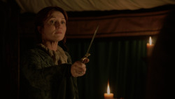 extant_GameOfThrones_2x04-GardenOfBones_2350