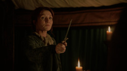 extant_GameOfThrones_2x04-GardenOfBones_2352