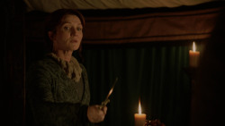 extant_GameOfThrones_2x04-GardenOfBones_2357
