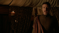 extant_GameOfThrones_2x04-GardenOfBones_2386