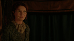 extant_GameOfThrones_2x04-GardenOfBones_2411