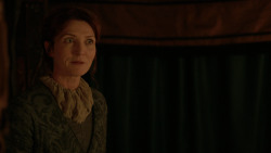 extant_GameOfThrones_2x04-GardenOfBones_2412