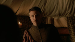 extant_GameOfThrones_2x04-GardenOfBones_2438