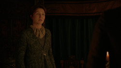 extant_GameOfThrones_2x04-GardenOfBones_2440