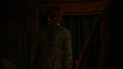 extant_GameOfThrones_2x04-GardenOfBones_2443