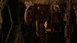 extant_GameOfThrones_2x04-GardenOfBones_2457