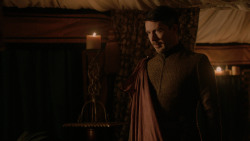 extant_GameOfThrones_2x04-GardenOfBones_2477