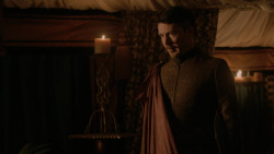 extant_GameOfThrones_2x04-GardenOfBones_2478
