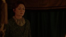 extant_GameOfThrones_2x04-GardenOfBones_2483