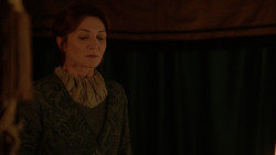 extant_GameOfThrones_2x04-GardenOfBones_2484