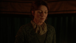 extant_GameOfThrones_2x04-GardenOfBones_2493