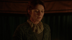extant_GameOfThrones_2x04-GardenOfBones_2494