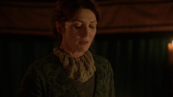 extant_GameOfThrones_2x04-GardenOfBones_2495