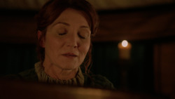 extant_GameOfThrones_2x04-GardenOfBones_2551