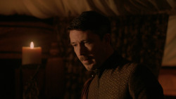 extant_GameOfThrones_2x04-GardenOfBones_2564