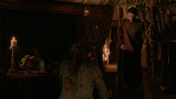 extant_GameOfThrones_2x04-GardenOfBones_2567